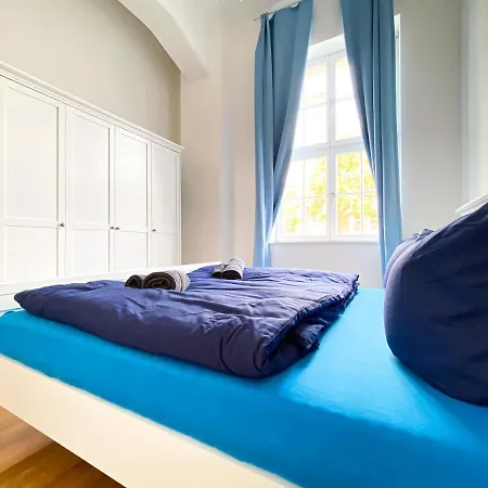 Apartment Grosse 3-raum Luxus-unterkunft Mit 2 Badern, Waschtrockner & Kostenfreier Tiefgarage In Innenstadtnahe *